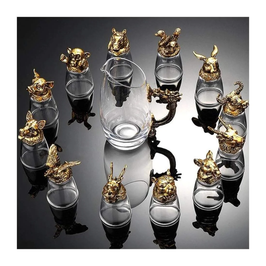 Chinese Zodiac, Karaffset med 12x Glas - Guld